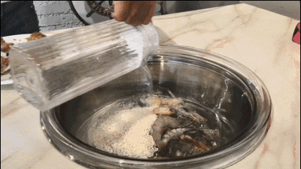 1531446510983955.gif 19.gif